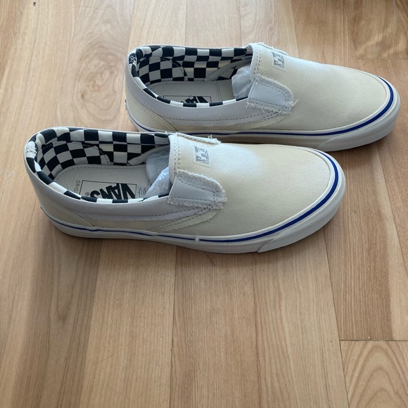 Never Worn with Box Vans vault Inside Out Slip Ons - Picture 3 of 3